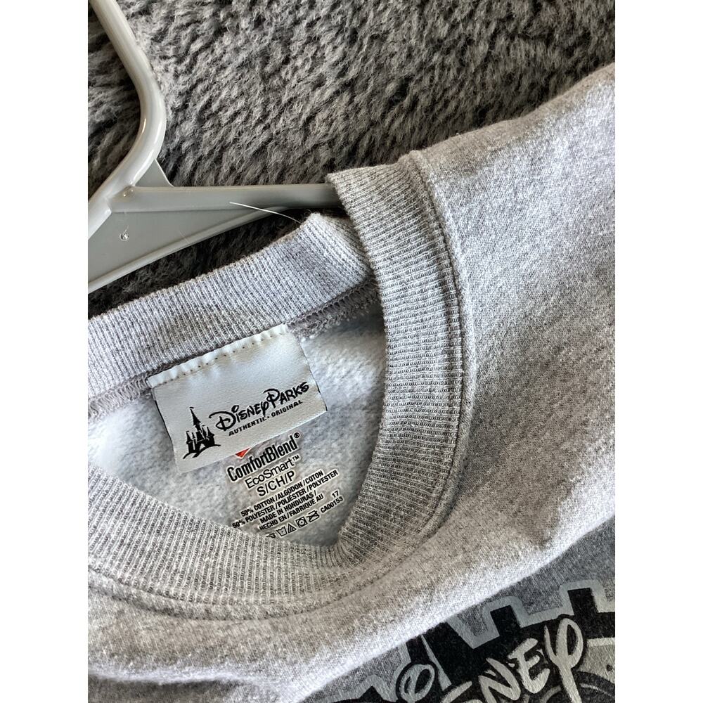 Disney‎ Parks Disney Vacation Club (DVC) Crewneck Sweatshirt Gray SZ Small - Picture 8 of 9